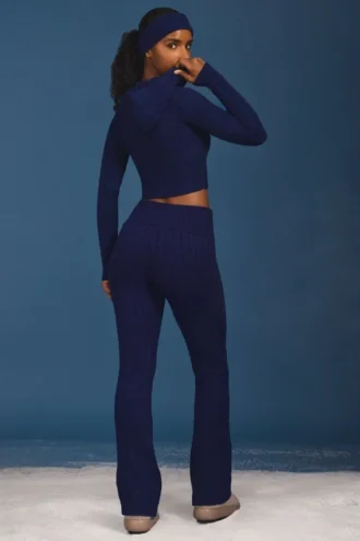 Flared broek met omgeslagen zoom en kabelpatroon in marineblauw