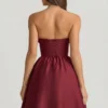 Gabrielle strapless midi-jurk met korset in wijnrood