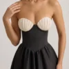 Gabrielle strapless midi-jurk met korset in zwart