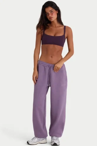 Geborstelde jersey joggingbroek met middelhoge taille en relaxte pasvorm in Dusk