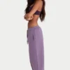 Geborstelde jersey joggingbroek met middelhoge taille en relaxte pasvorm in Dusk