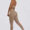 Geborstelde jersey legging met ruches en middelhoge taille in mokka gemêleerd