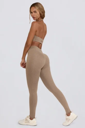 Geborstelde jersey legging met ruches en middelhoge taille in mokka gemêleerd