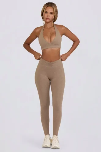 Geborstelde jersey legging met ruches en middelhoge taille in mokka gemêleerd