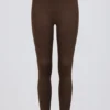 Geborstelde jersey legging met ruches en middelhoge taille in pecan gemêleerd