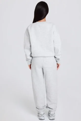 Geborstelde katoenen jersey joggingbroek met middelhoge taille en relaxte pasvorm in grijs gemêleerd
