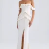 Hemera off-shoulder jurk met ruches in ivoor