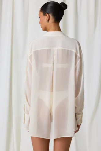 Hiva oversized shirt met parelversiering in parelwit