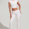 Hollis Mid-Rise Straight Leg Trousers in wit