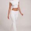 Hollis Mid-Rise Straight Leg Trousers in wit