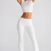 Hollis Mid-Rise Straight Leg Trousers in wit