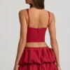 Imani gelaagde minirok met bubbelzoom en middelhoge taille in True Red