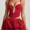 Imani gelaagde minirok met bubbelzoom en middelhoge taille in True Red