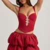 Imani gelaagde minirok met bubbelzoom en middelhoge taille in True Red