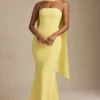Imogene strapless jurk met sjaaldetail in pastelgeel
