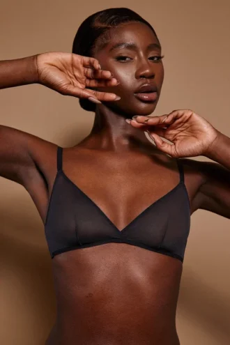 Intimates Soft Mesh enkellaagse driehoekige beha in zwart