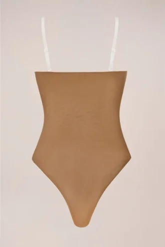 Intimates strapless body in amandel