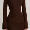 Isay geribbelde maxi-jurk met boothals en lange mouwen in chocoladebruin