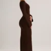 Isay geribbelde maxi-jurk met boothals en lange mouwen in chocoladebruin
