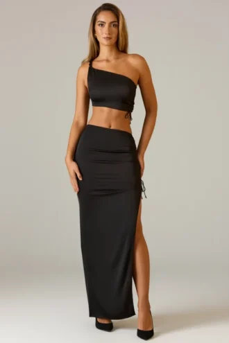 Ishaana maxi-rok met ruches en asymmetrische taille in zwart