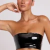 Jadis vinyl bandeau-bralette in zwart
