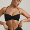 Jerika Slinky Jersey Halternek-bralette met metalen details in zwart
