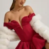 Jessamy minijurk met off-shoulder, gelaagde bubbelzoom en korset in True Red