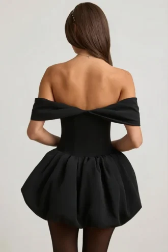 Jessamy minijurk met off-shoulder, gelaagde bubbelzoom en korset in zwart