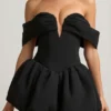 Jessamy minijurk met off-shoulder, gelaagde bubbelzoom en korset in zwart