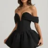 Jessamy minijurk met off-shoulder, gelaagde bubbelzoom en korset in zwart