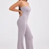 Jumpsuit met dik gebreide bandeau en uitlopende pijpen in Dusty Lavender