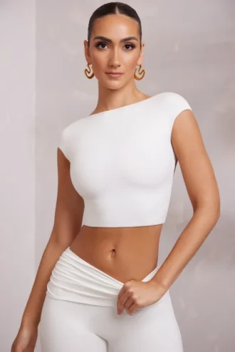 Juno crop top met kapmouwtjes en open rug in wit