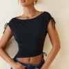 Kaede asymmetrische gerimpelde crop top met cowl-rug in zwart