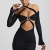 Kemina off-shoulder gerimpelde minijurk met uitsnijdingen in zwart