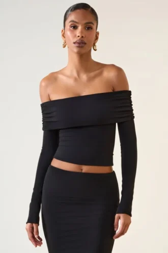 Kesia Modal off-shoulder top met lange mouwen in zwart