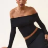 Kesia Modal off-shoulder top met lange mouwen in zwart