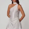 Kiraz asymmetrische minijurk met sjaaldetail in wit