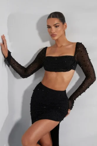 La Desirade versierde crop top met col in zwart
