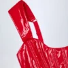 Lamiya vinyl korset met vetersluiting in vuurrood