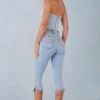 Landon mid-rise denim capri-jeans in licht denim