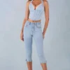 Landon mid-rise denim capri-jeans in licht denim