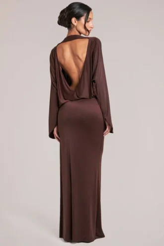 Lani gedrapeerde maxi-jurk met lange mouwen in chocoladebruin