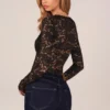 Letizia body met lange mouwen en vetersluiting in zwart