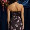 Liliosa strapless gestructureerde tulpvormige mini-jurk met zwarte bloemenprint