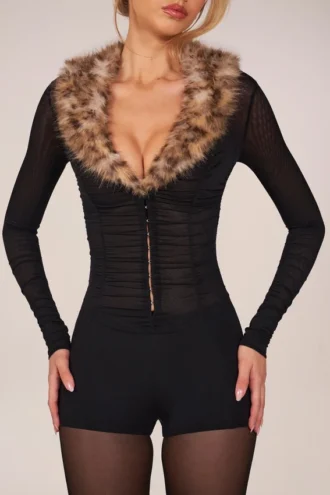 Loa playsuit met imitatiebont in zwart