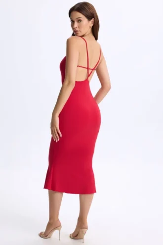 Lois Modal Plunge Midaxi-jurk met open rug in kersenrood