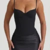Lovella gedrapeerde mini-corsetjurk in zwart