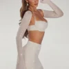 Lucerne versierde crop top met lange mouwen in ivoor