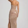 Lucile versierde strapless plunge-jurk in amandel