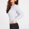 Luisa geribbelde modale top met ruches en lange mouwen in grijs